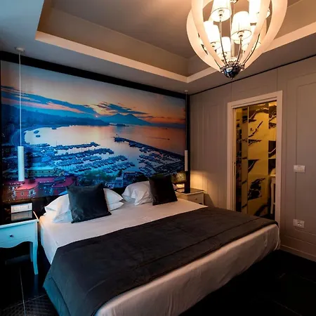 Partenope Luxury *